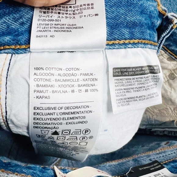 Levi’s Premium Wedgie Fit Ankle Jeans - Picture 11 of 12